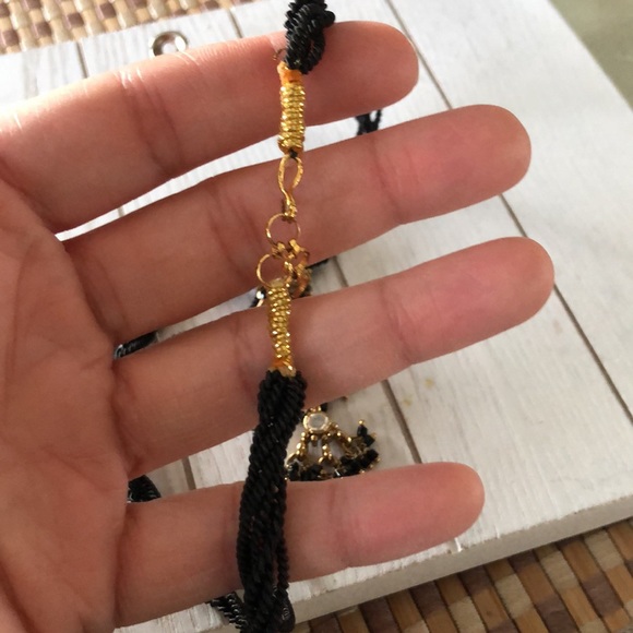 Indian Bollywood Style Black and Gold Necklace - Picture 3 of 4